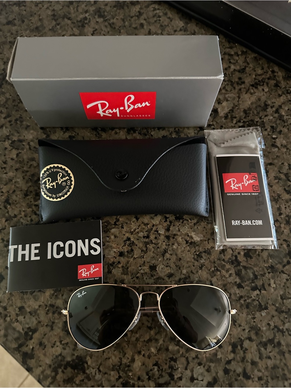 Ray-Ban Sunglasses aviator